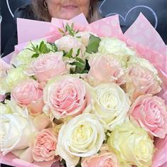 Regency rose reverie